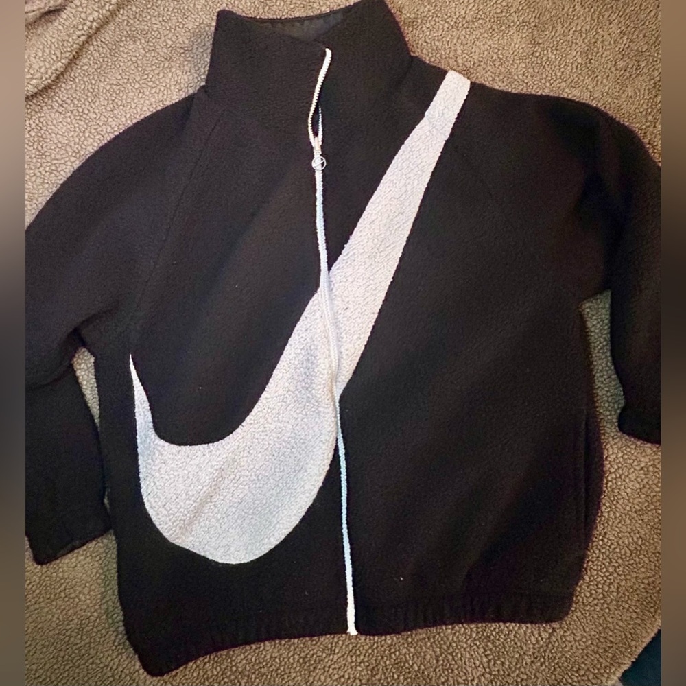 Nike Big Swoosh Reversible Fleece Jacket (XS)